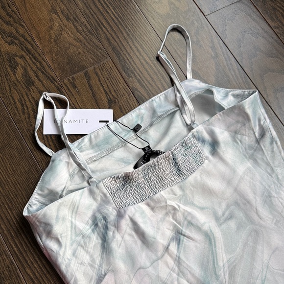 NWT - DYNAMITE - White and Blue Marble Midi Dress - Picture 5 of 11